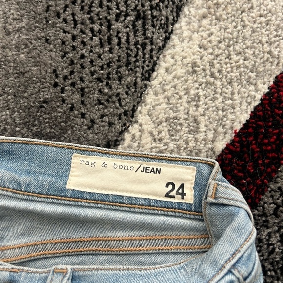 Rag & Bone Wiley Capri Skinny Jeans - Picture 4 of 8